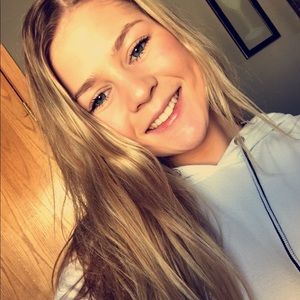 Meet your Posher, Eve